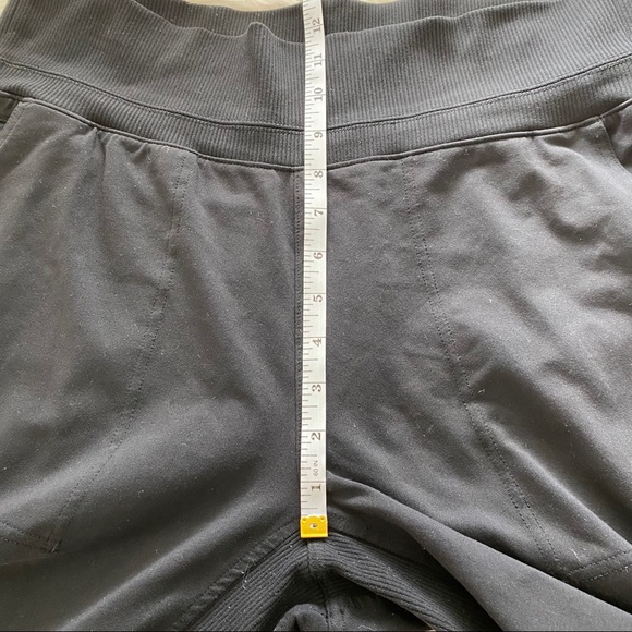 Athleta Venice Jogger Zip Pocket Black EUC Size LT - Picture 10 of 11